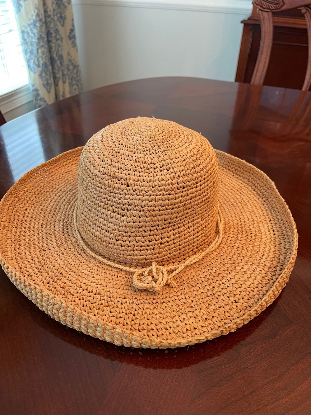 Women’s Natural Straw Sun Hat with Knotted Band